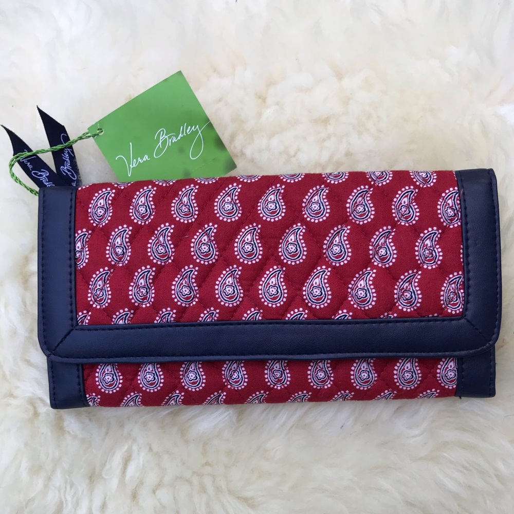 ❤️HP NWT Retired Vera Bradley Trifold Wallet  Petite Red Bandana Paisley.